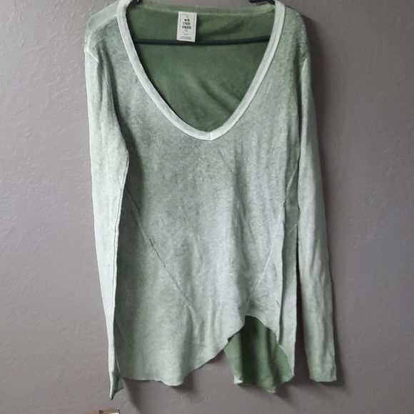 Free People Sale🎯 beach soft sage top - Picture 7 of 7